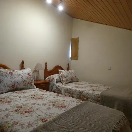 Nucleo De Valle De Iruelas Country house Las Cruceras