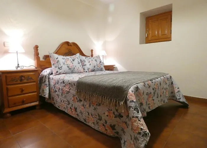 Nucleo De Valle De Iruelas Las Cruceras