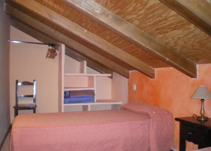 Nucleo De Valle De Iruelas Hétvégi ház *