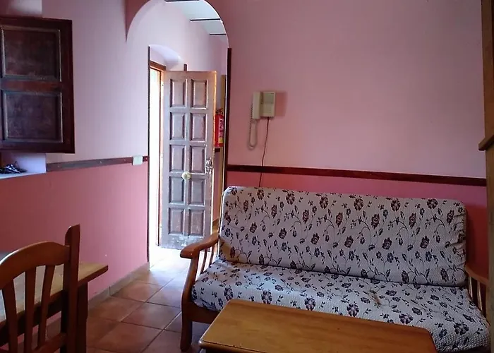 Nucleo De Valle De Iruelas * Las Cruceras